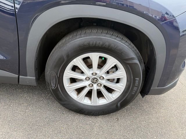 Used 2025 Blue Toyota XLE image 8