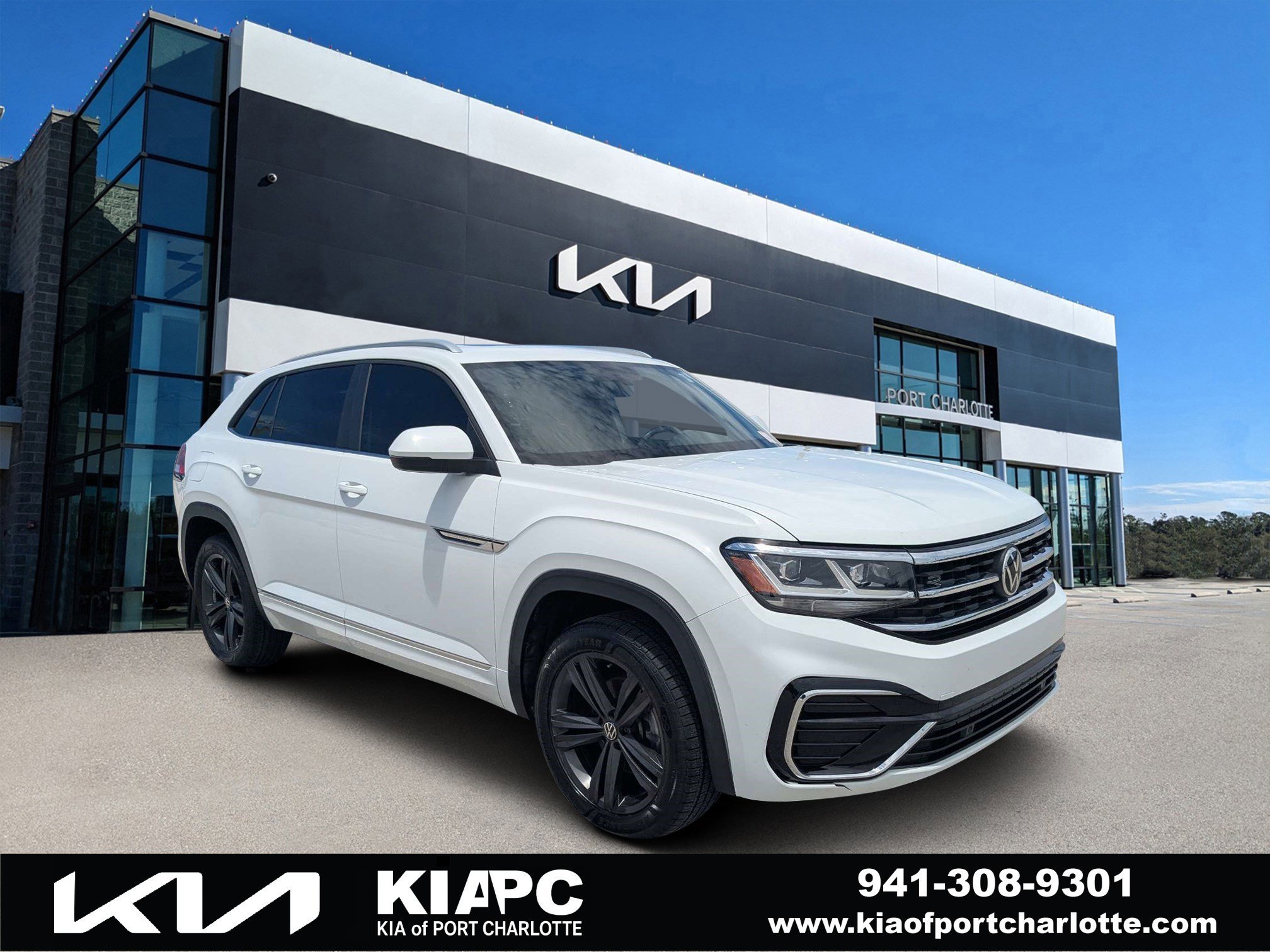 2021 Volkswagen Atlas Cross Sport 3.6L V6 SE w/Tech R-Line's photo