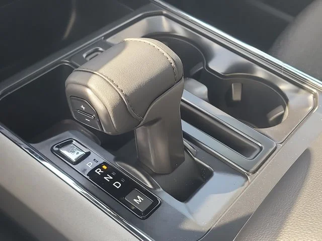 New 2026 Oxford White Ford XLT image 28