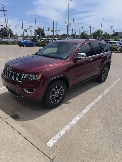 Used 2019 Red Jeep Limited image 1