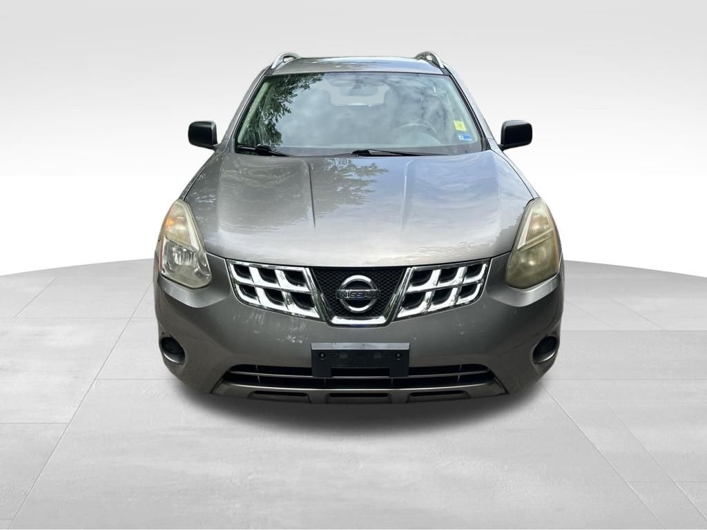 Used 2015 Gray Nissan S image 9