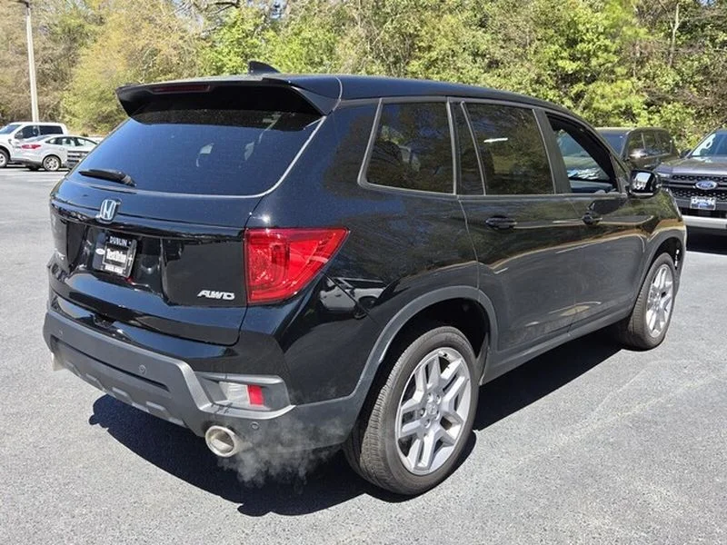 Used 2025 Black Honda EX-L image 14
