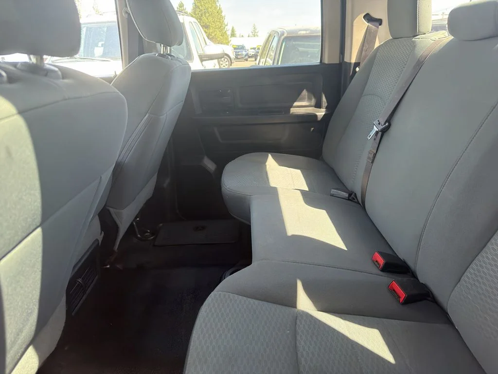 Used 2020 Granite Crystal Metallic Clearcoat Ram Tradesman image 6