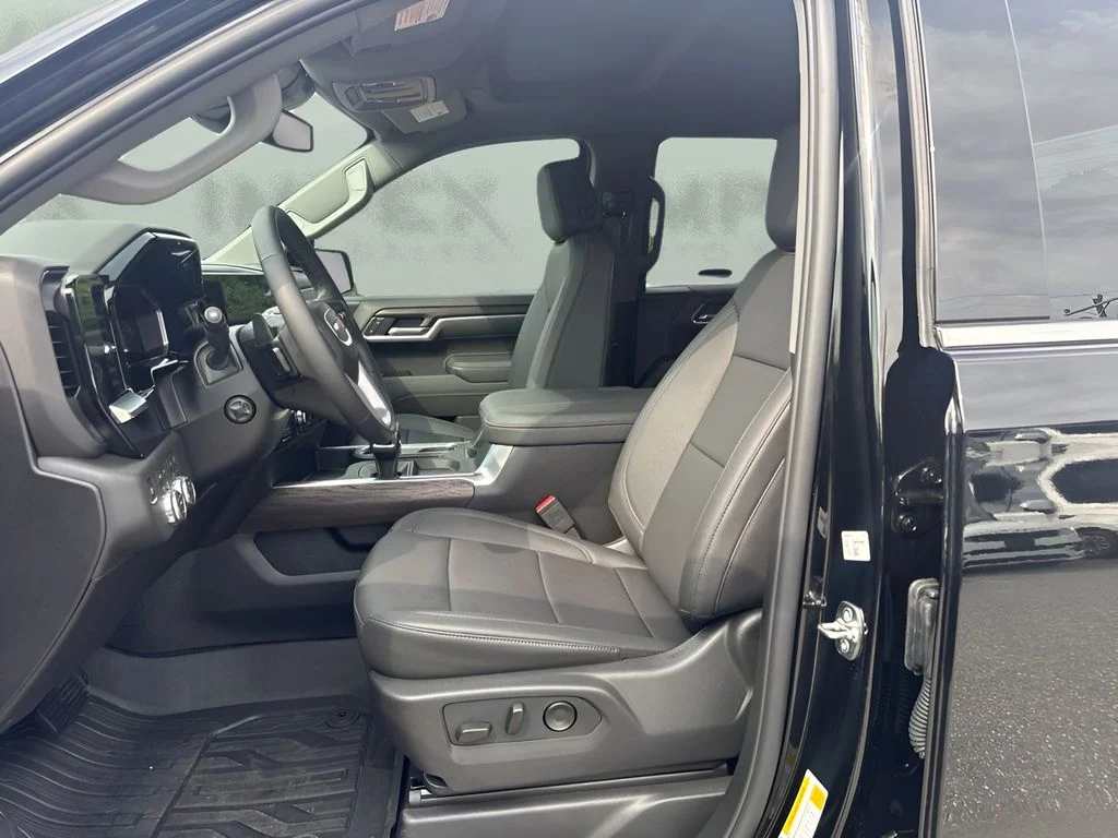 Used 2026 Black GMC SLT image 7
