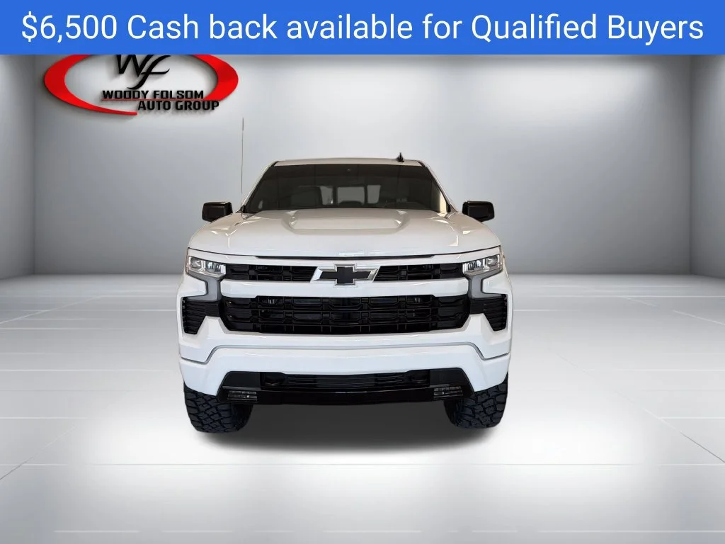 New 2026 Summit White Chevrolet RST image 2