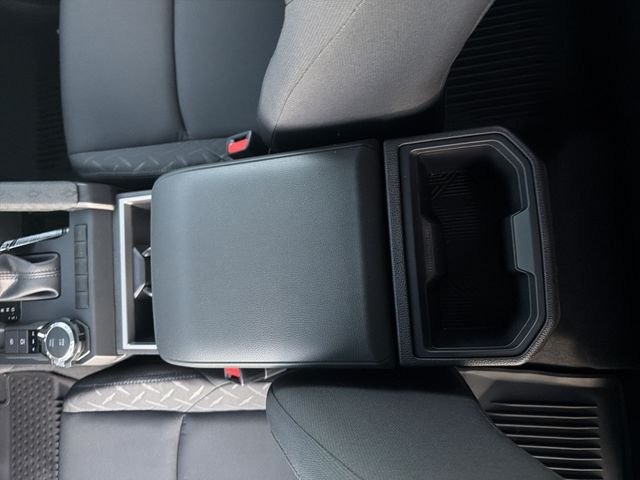 2026 Toyota Tacoma SR5 - Photo 17