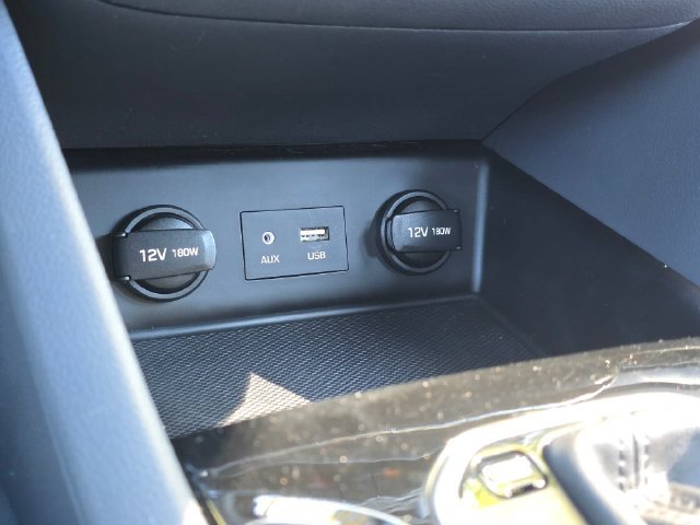 Used 2017 Silver Hyundai SEL image 32