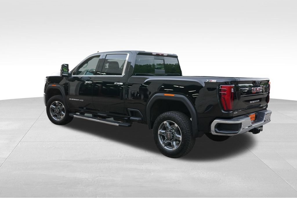 2025 GMC Sierra 3500HD SLT - Photo 7