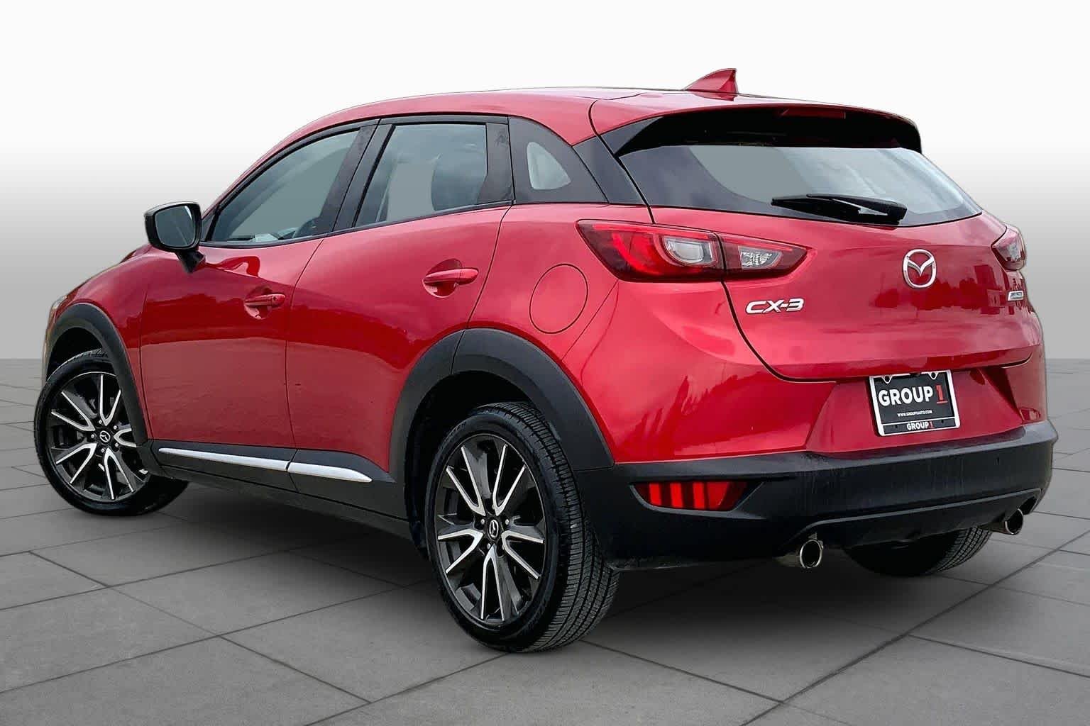 Used 2016 Soul Red Metallic Mazda Grand Touring image 12