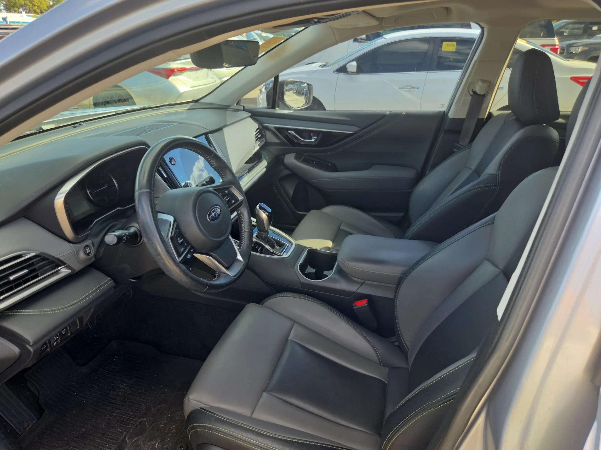 Used 2022 Ice Silver Metallic Subaru Onyx Edition XT image 3