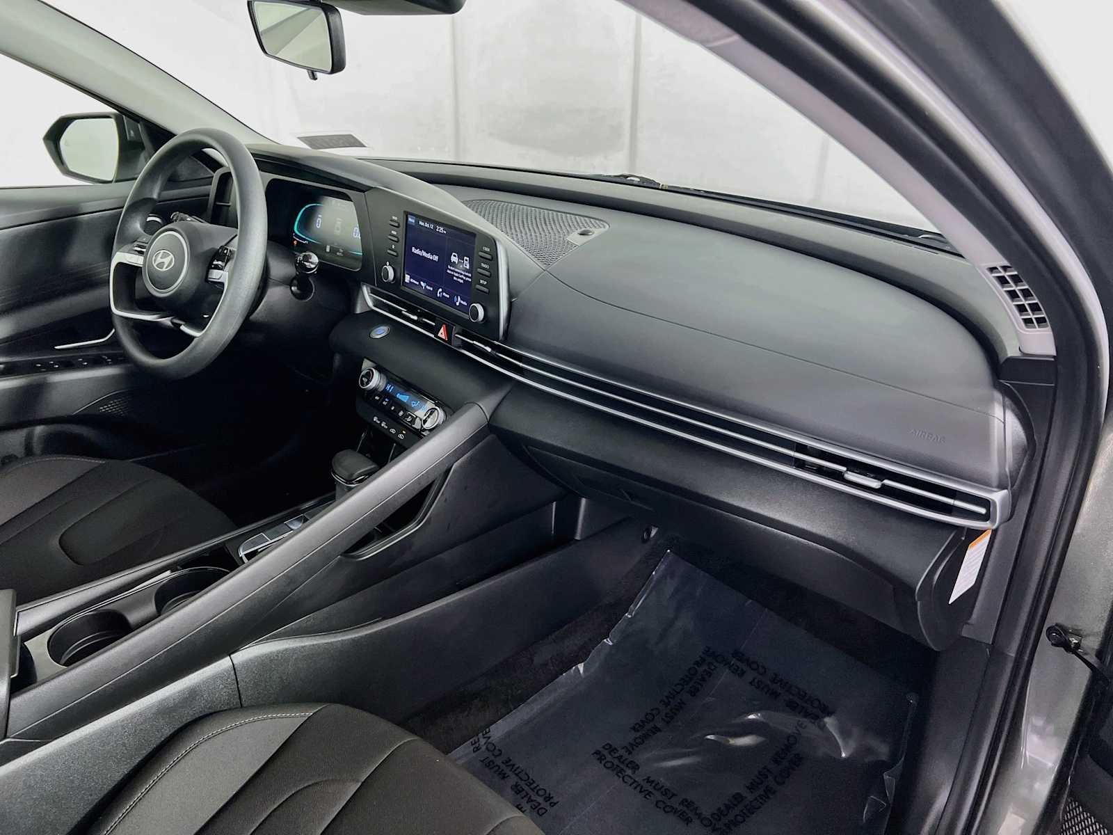 Used 2025 Amazon Gray Hyundai Blue image 28