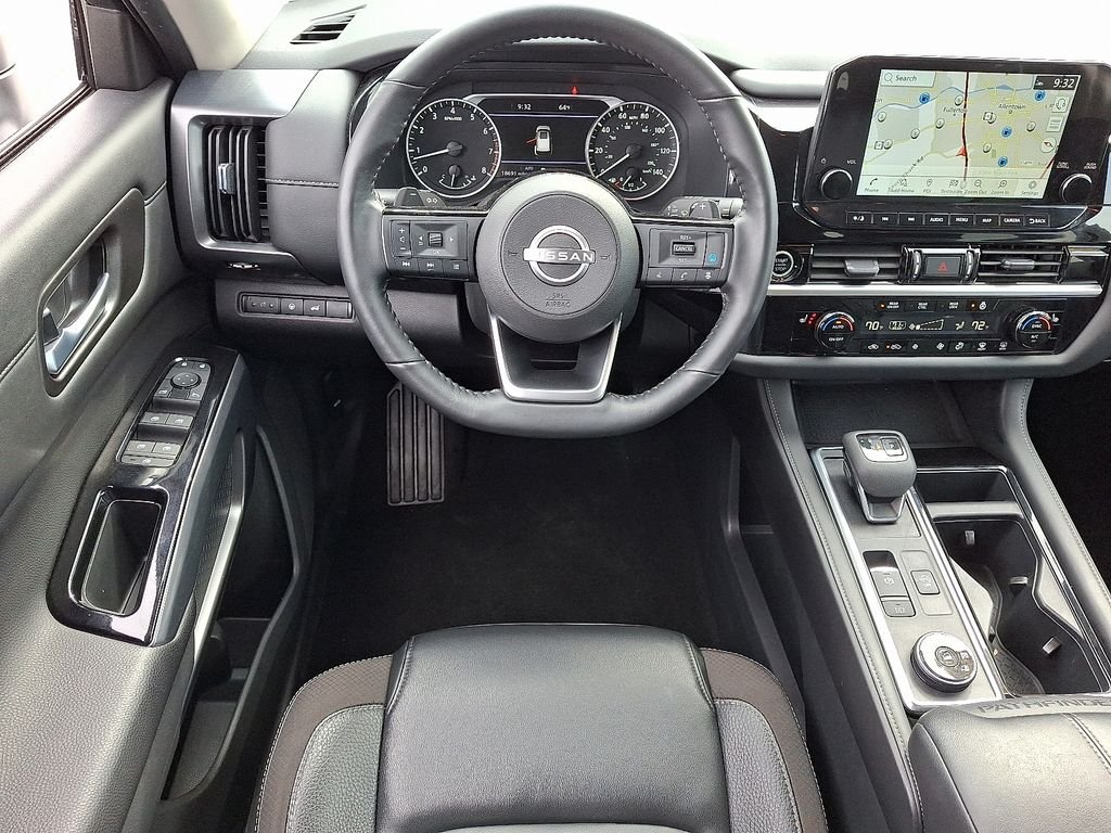 Used 2024 White Nissan SL image 13