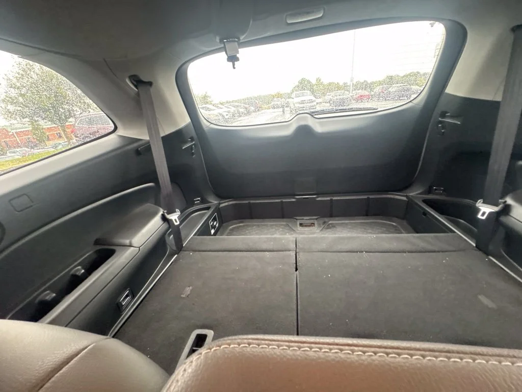 Used 2022 White Honda EX-L image 26