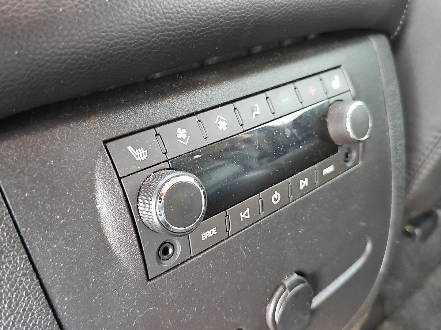 Used 2014 Onyx Black GMC Denali image 20
