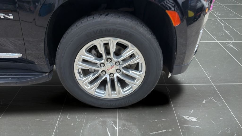 Used 2024 Black GMC SLT image 25