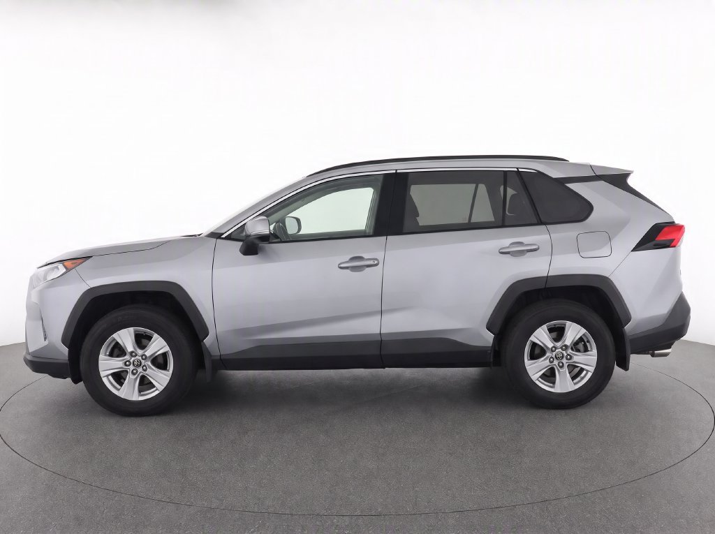 2020 Toyota RAV4 XLE - Photo 29