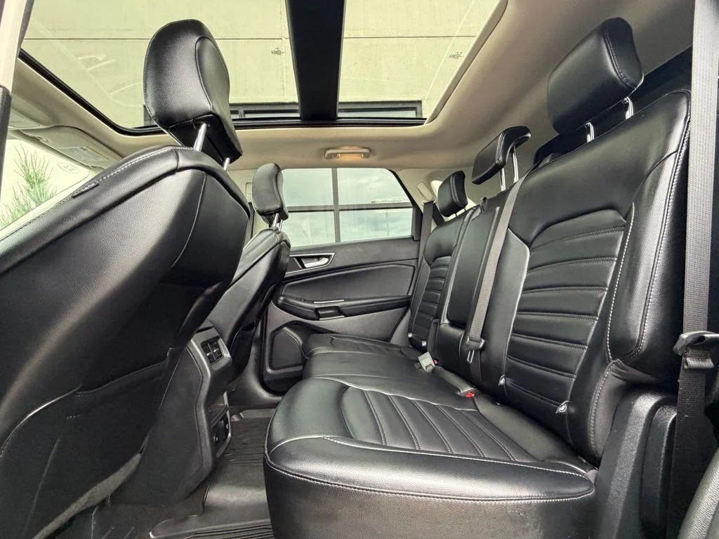 Used 2024 Black Ford SEL image 21