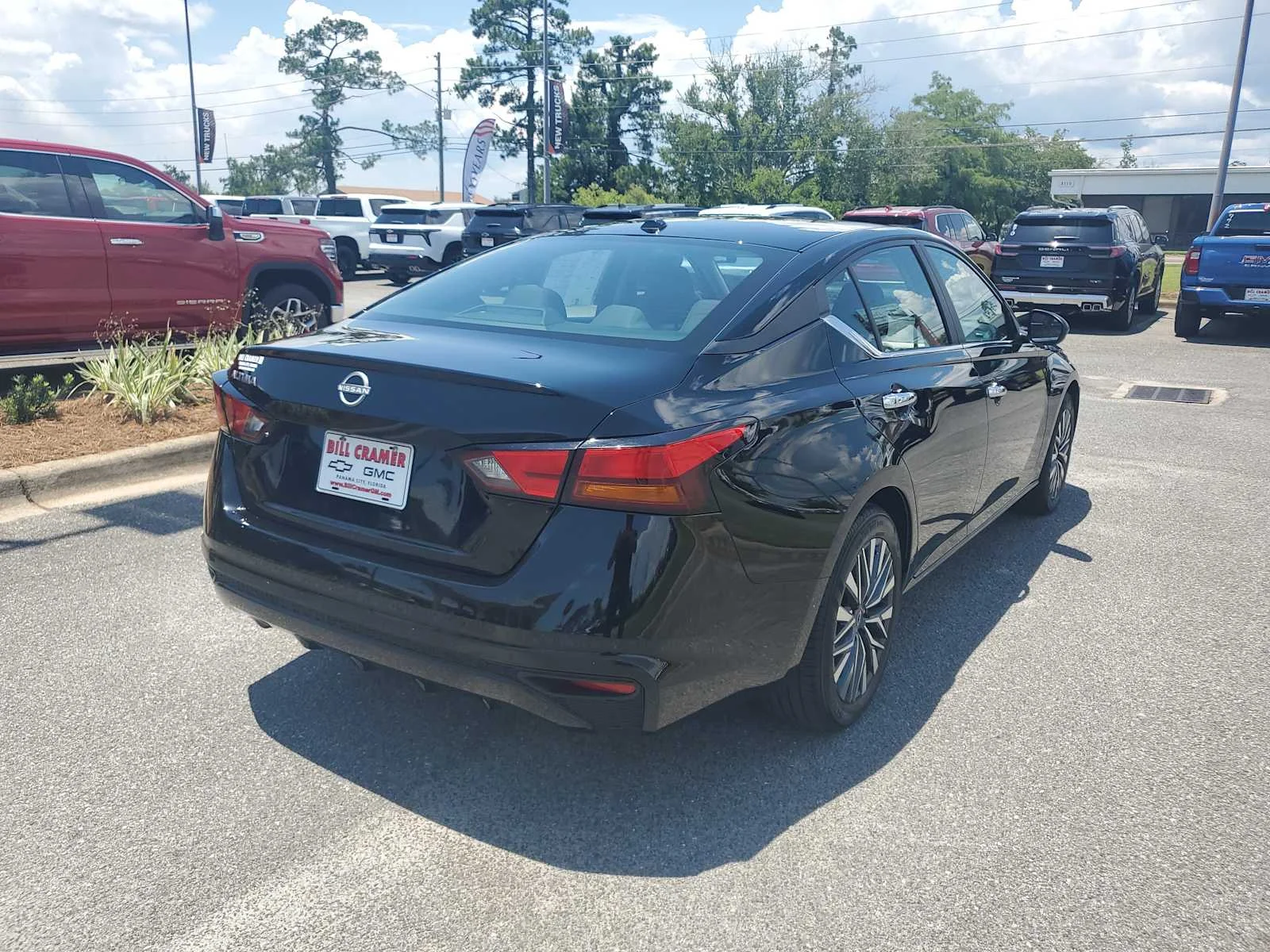 Used 2025 Black Nissan SV image 6