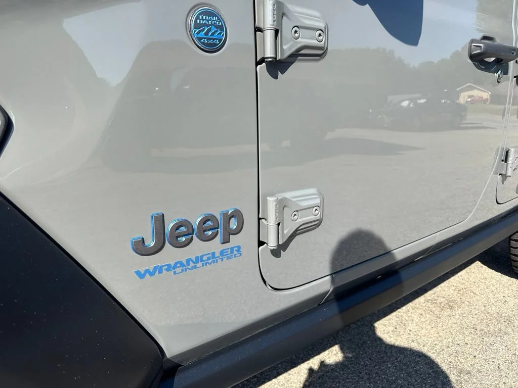 Used 2022 Gray Jeep Unlimited Rubicon image 30