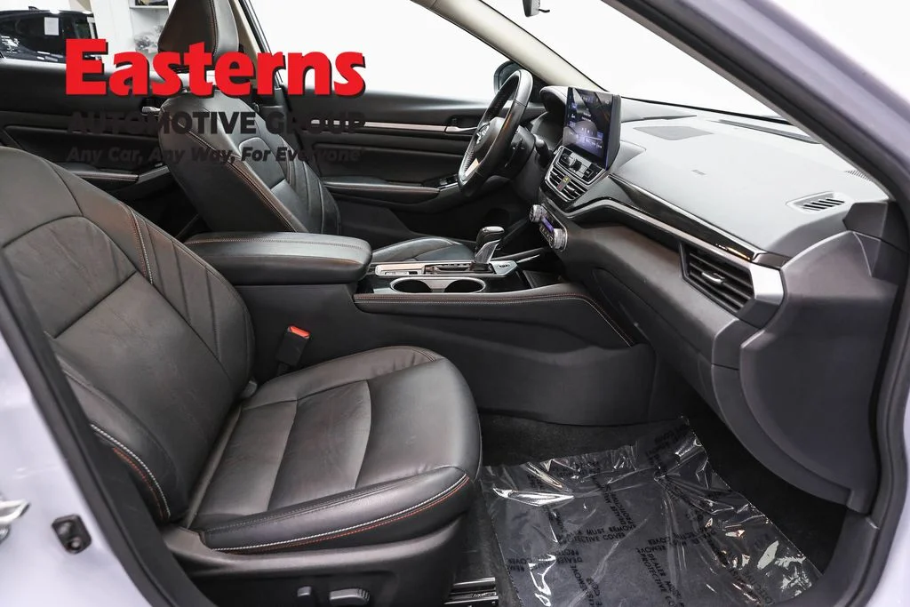 Used 2025 Gray Nissan 2.5 SR image 24