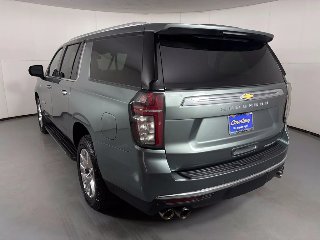 Used 2023 Green Chevrolet Premier image 6