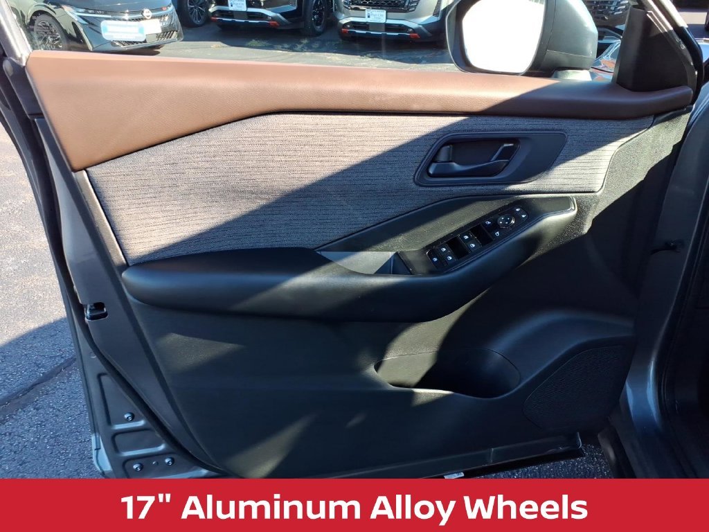 Used 2023 Gun Metallic Nissan S *only 4k miles!* image 18