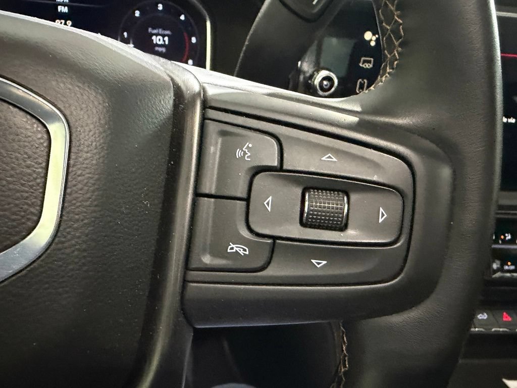 Used 2024 Summit White GMC AT4 image 18