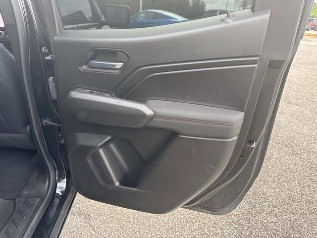 Used 2023 Black Chevrolet Z71 image 23