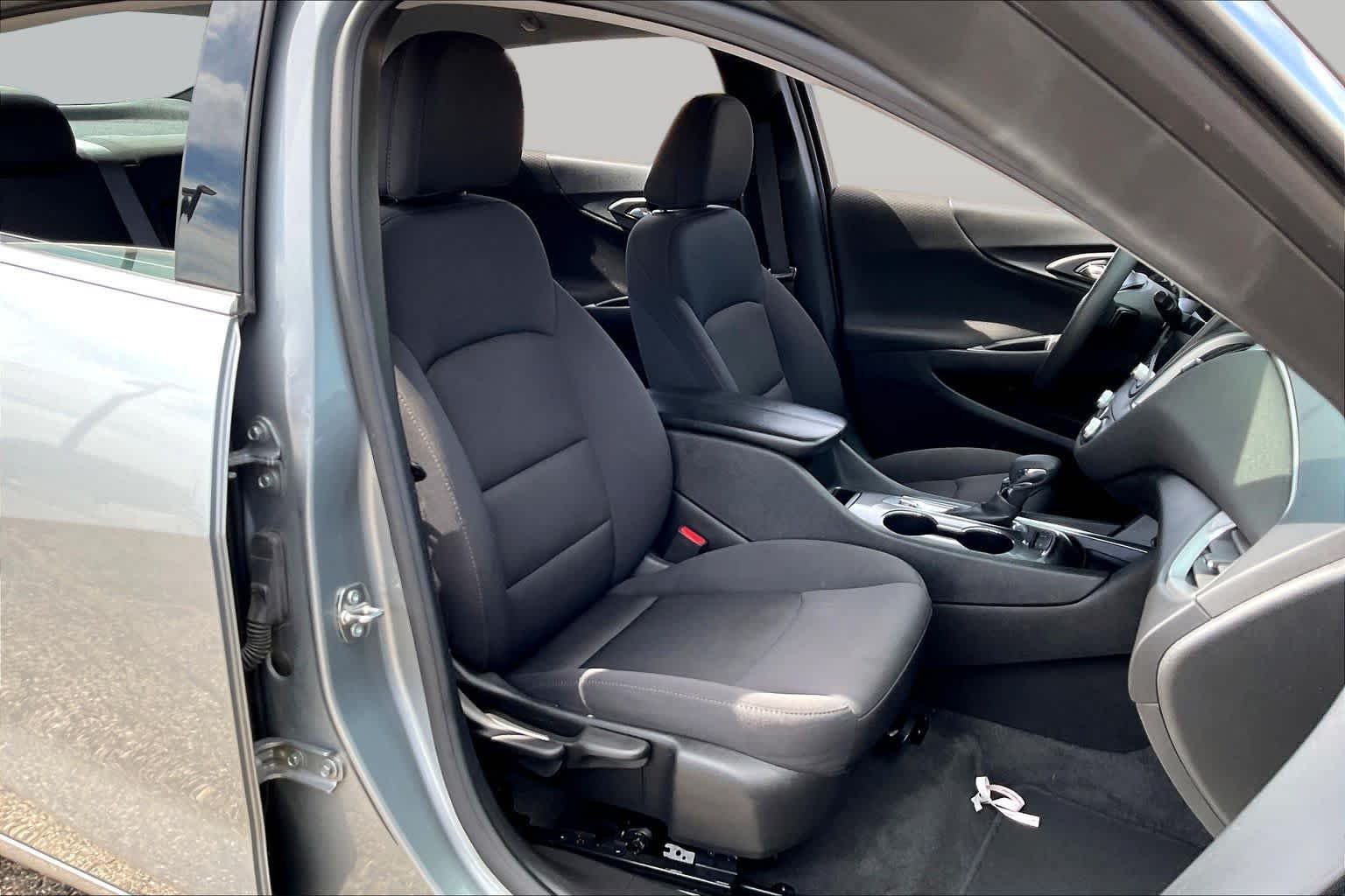 Used 2024 Sterling Gray Metallic Chevrolet LT image 9
