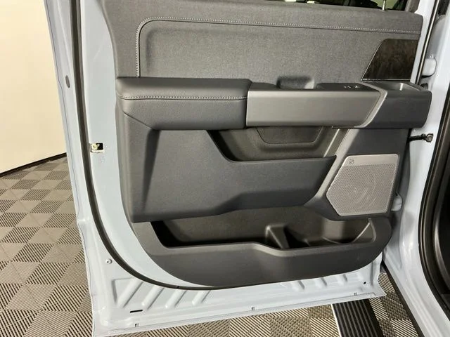 New 2026 Glacier Gray Metallic TriCoat Ford Lariat image 30
