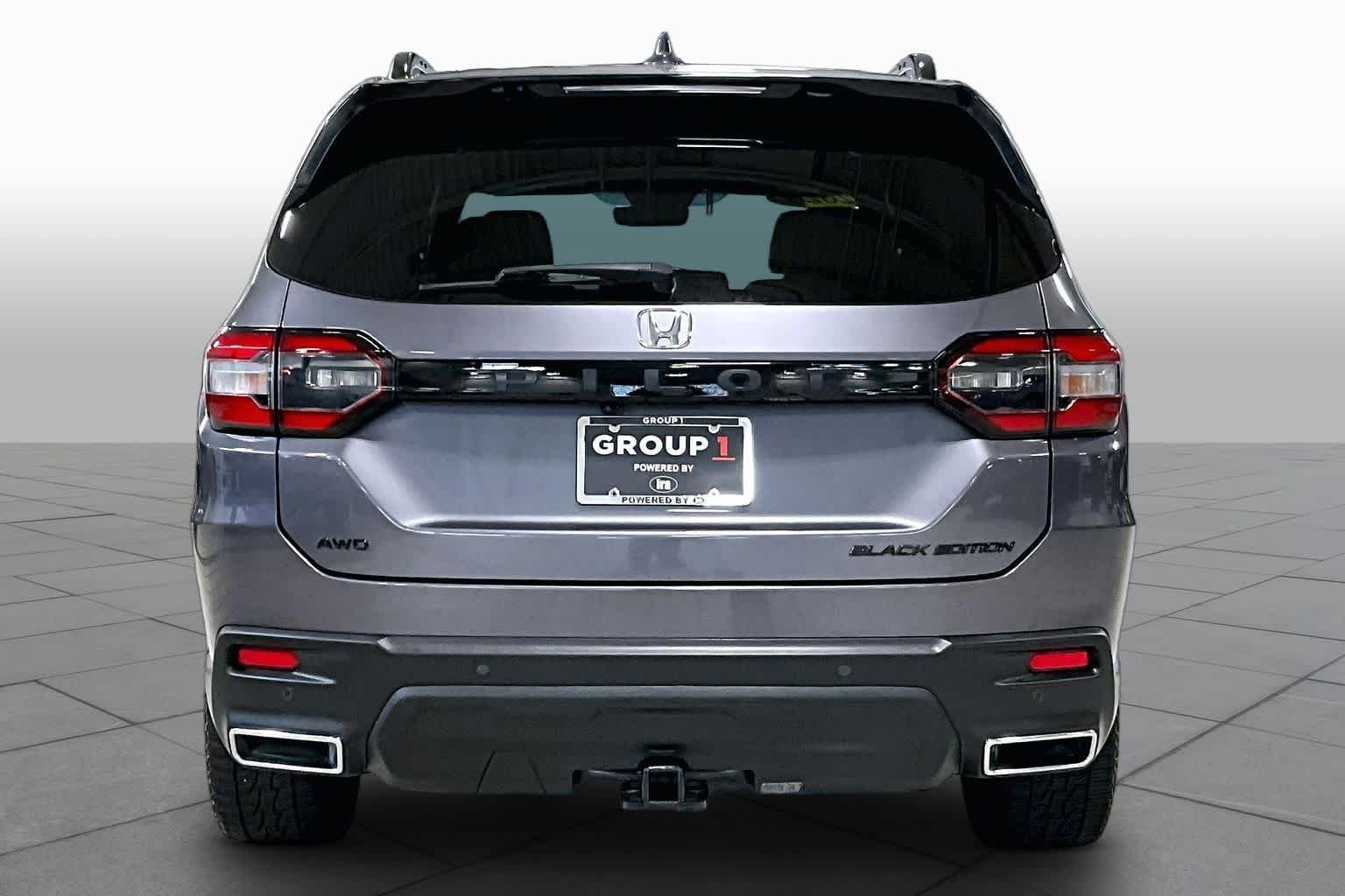 Used 2025 Modern Steel Metallic Honda Black Edition image 5