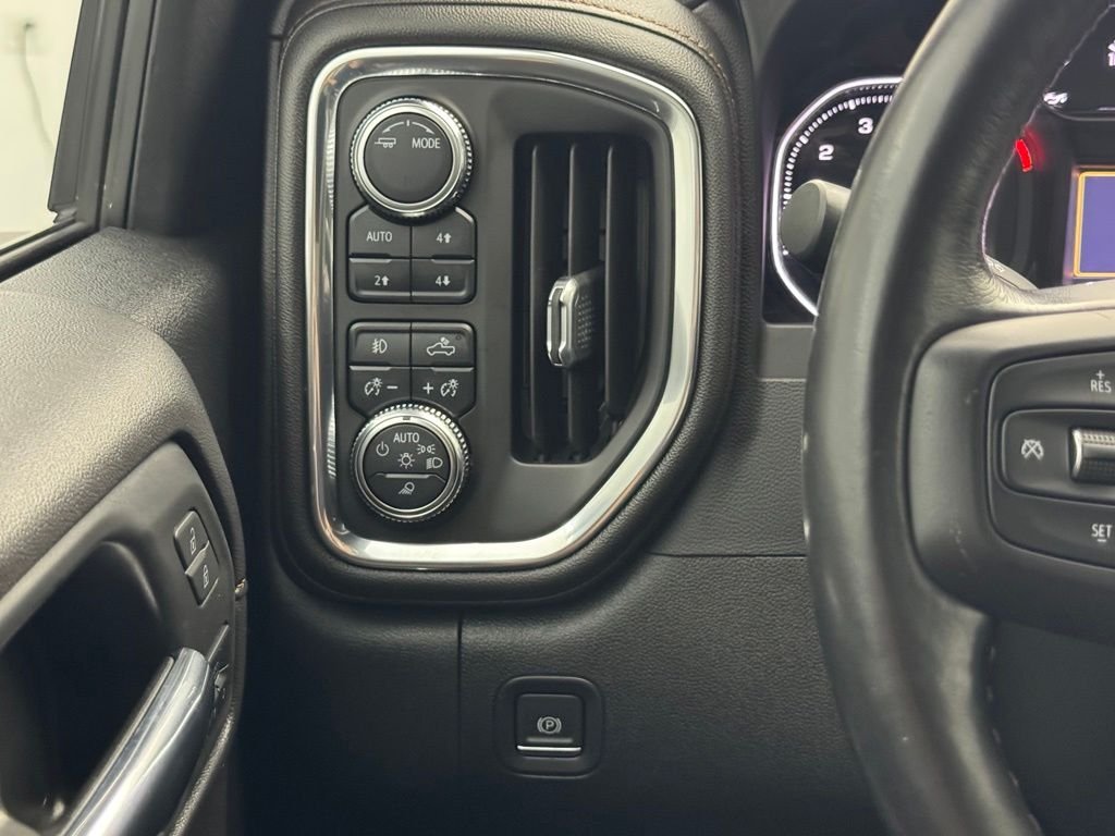 Used 2022 Onyx Black GMC AT4 image 19