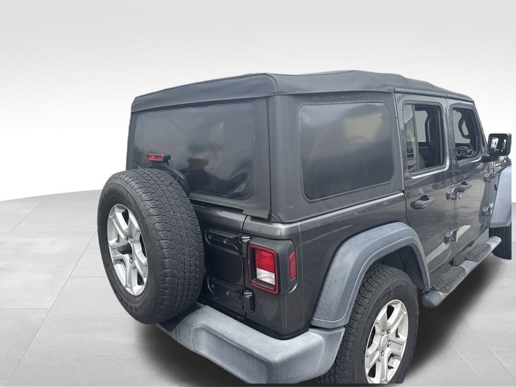 Used 2018 Granite Crystal Metallic Clearcoat Jeep Unlimited Sport S image 15