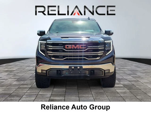 Used 2023 Silver GMC SLT image 2