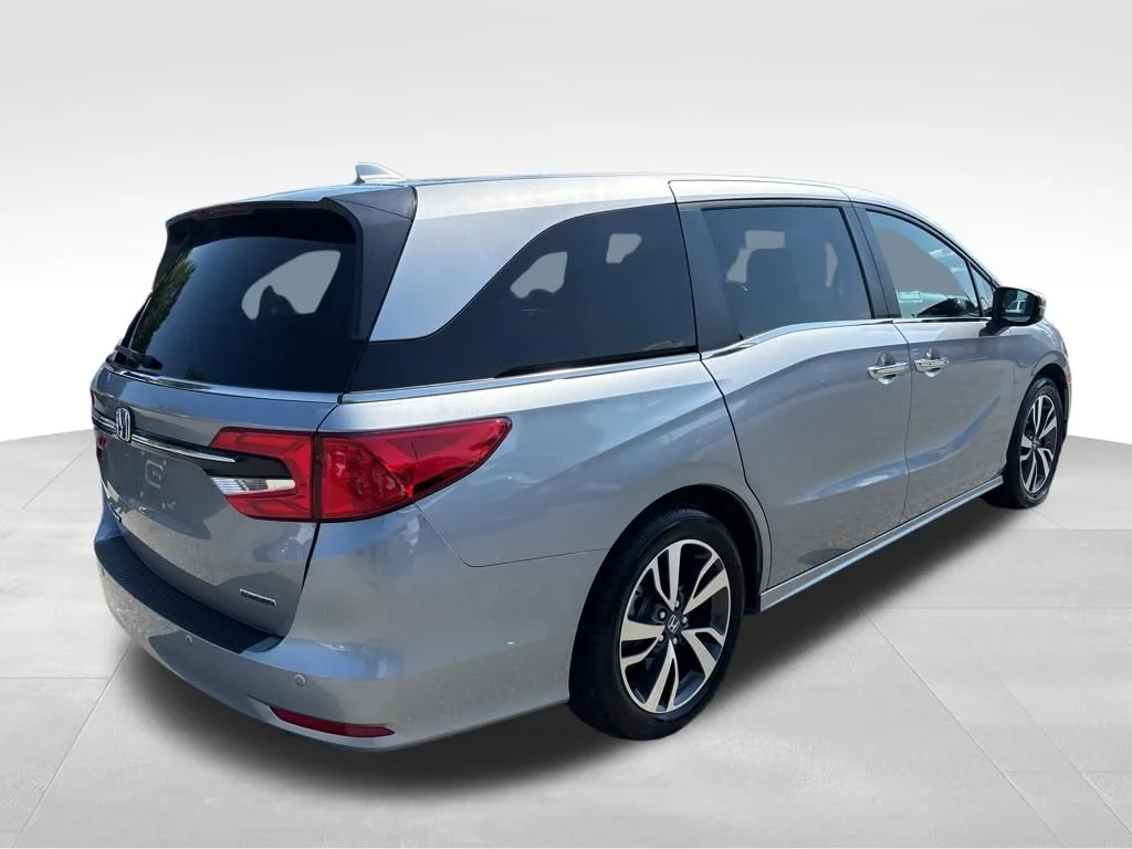 Used 2023 Gray Honda Touring image 5