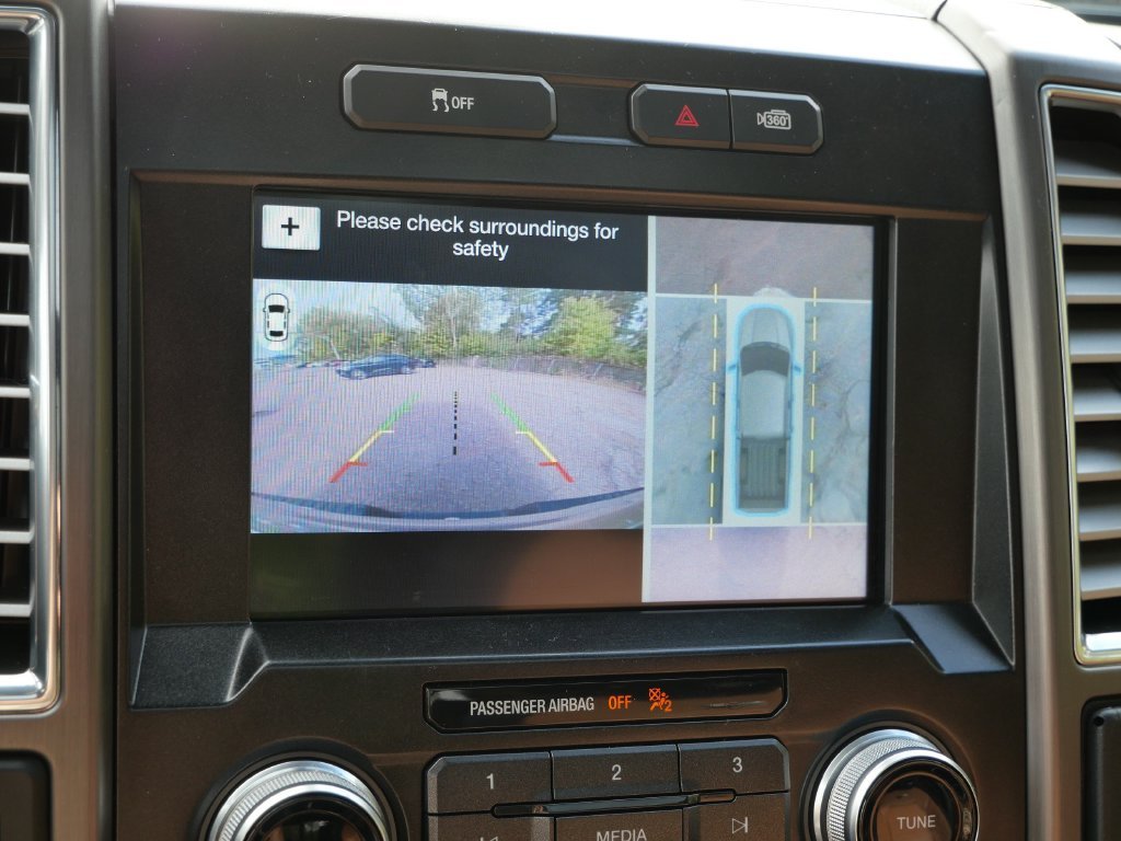 Used 2016 Black Ford Limited image 27