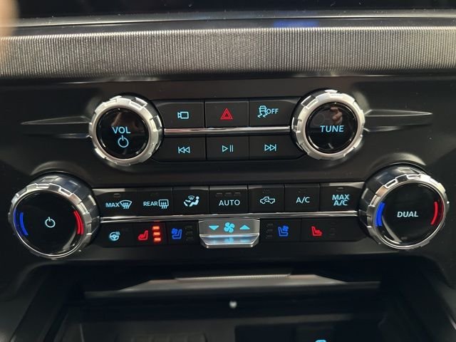 New 2026 Star White Metallic Tri-Coat Ford F-250® Platinum® image 37