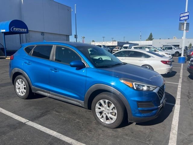 Used 2019 Blue Hyundai SE image 1