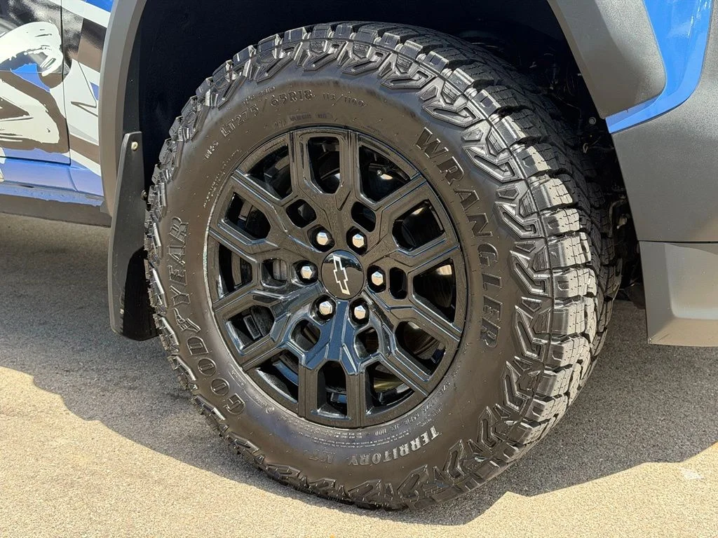Used 2025 Blue Chevrolet Trail Boss image 24