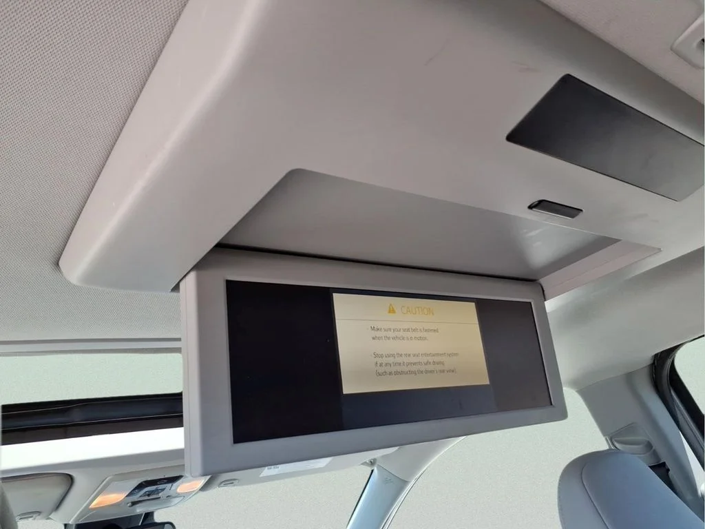 Used 2020 Silver Toyota Limited Premium image 15