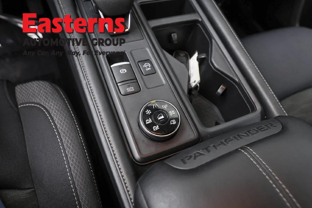 Used 2023 Black Nissan S image 21
