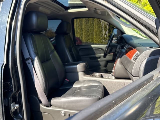 Used 2011 Black Chevrolet LTZ image 19