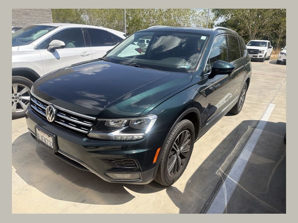 Used 2018 Green Volkswagen 2.0T SEL image 1