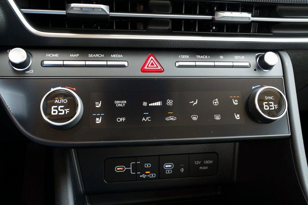 2025 Hyundai Sonata Hybrid Limited - Photo 26