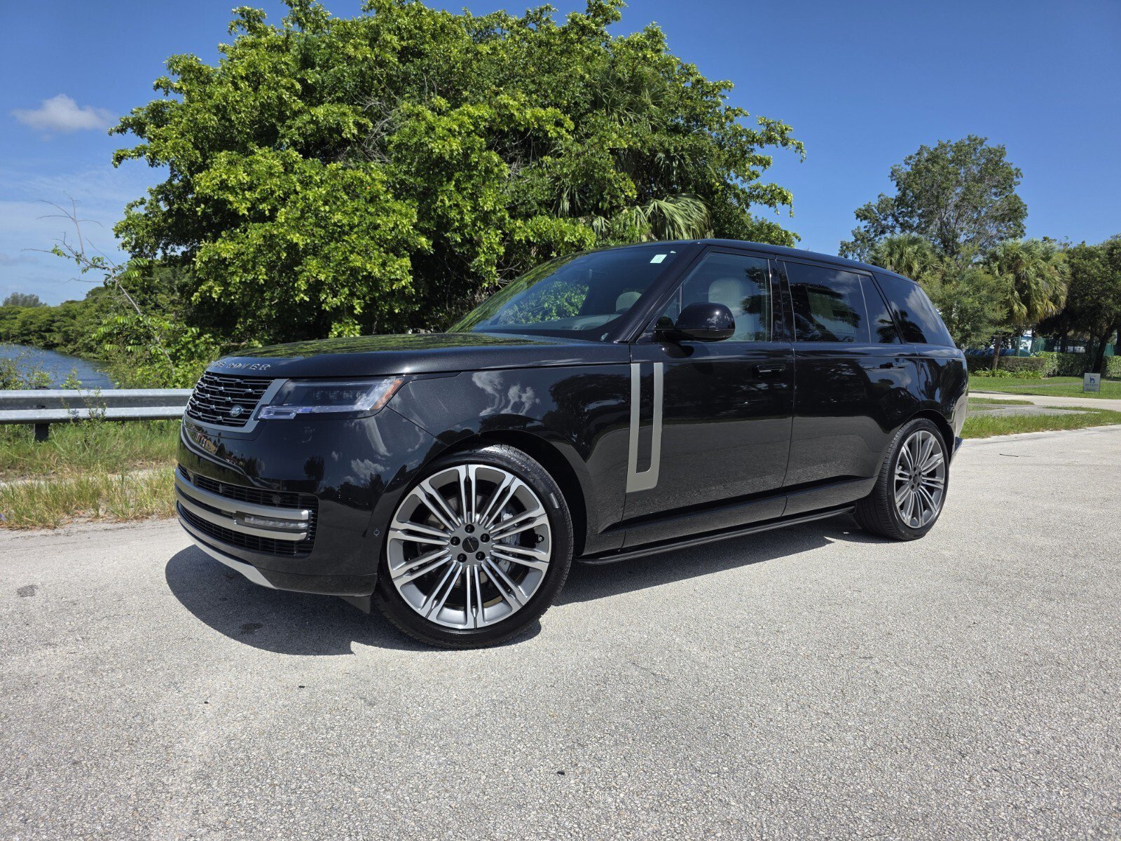 2026 Land Rover Range Rover