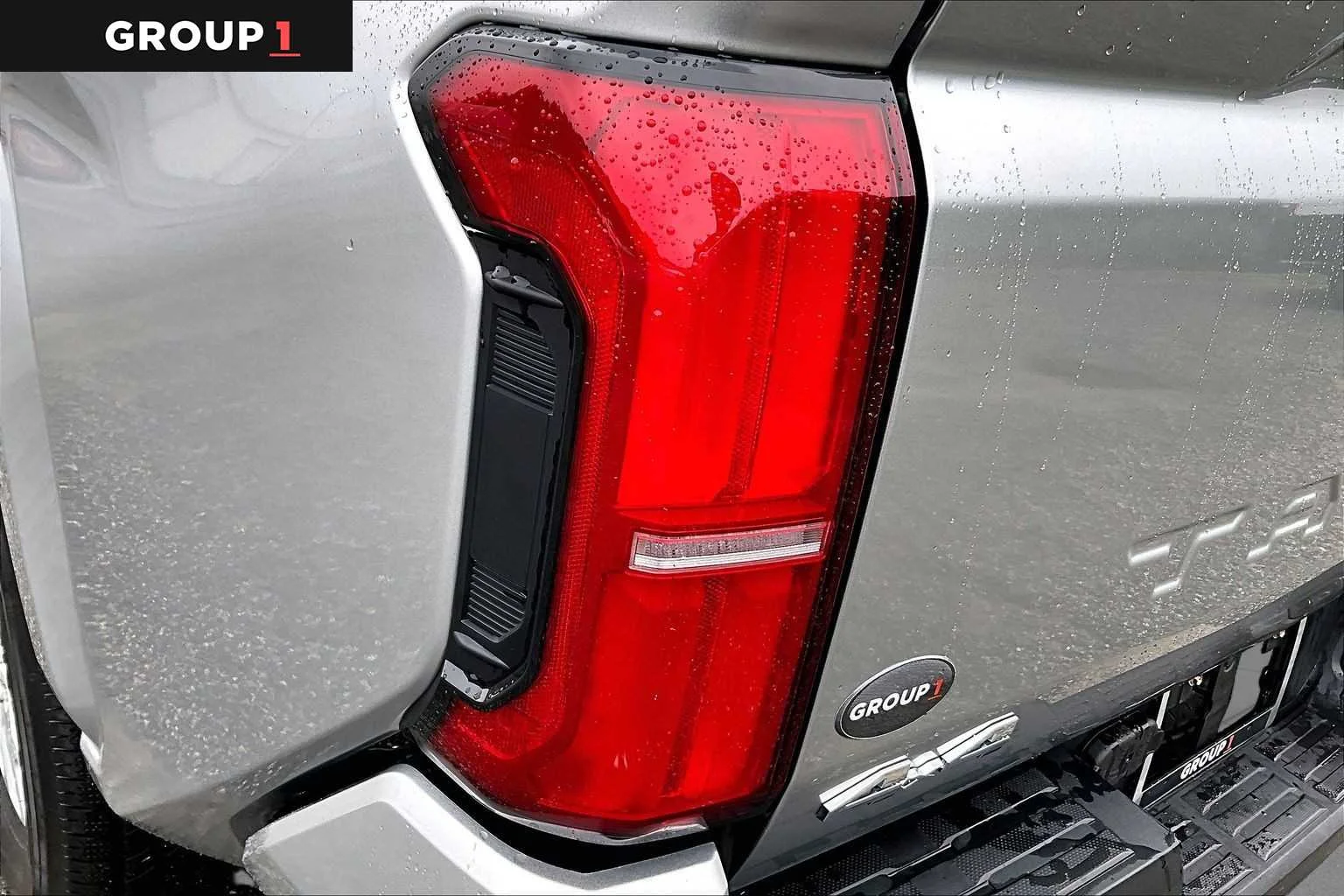 2025 Toyota Tacoma SR5 - Photo 28