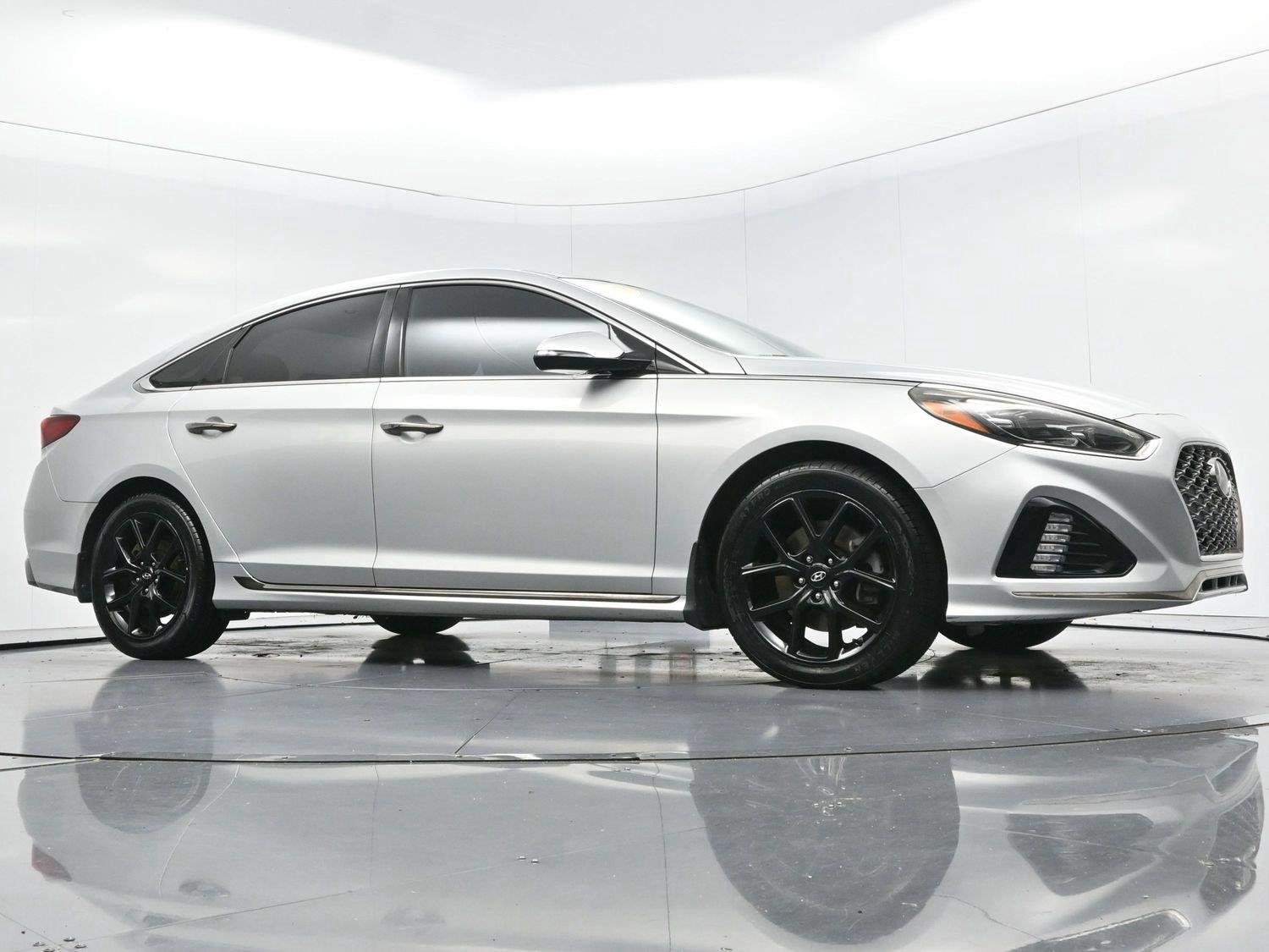 Used 2019 Symphony Silver Hyundai Limited image 48