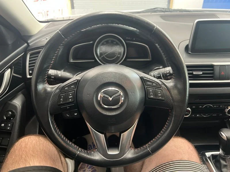 Used 2016 White Mazda i Grand Touring image 24