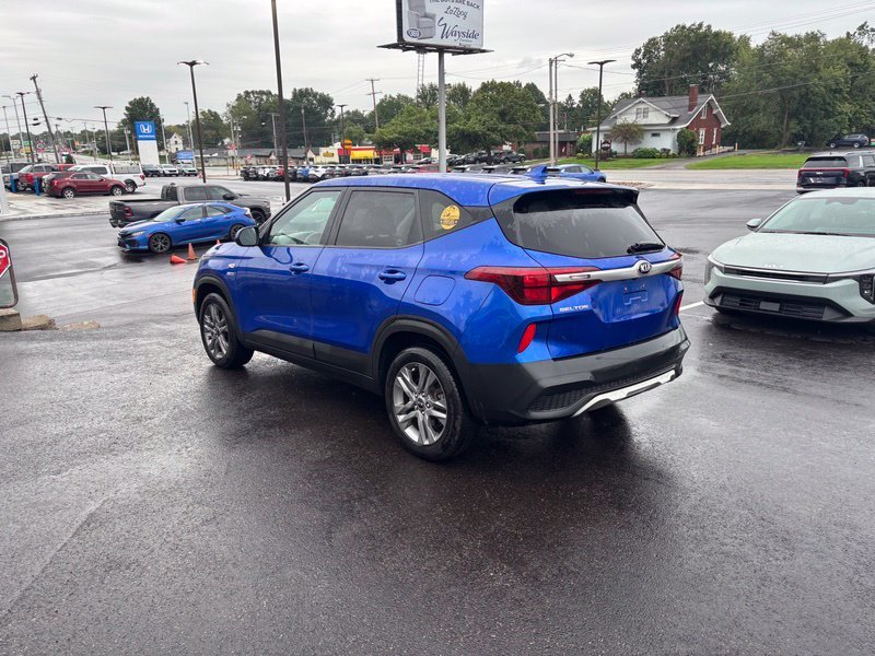 Used 2021 Blue Kia LX image 6