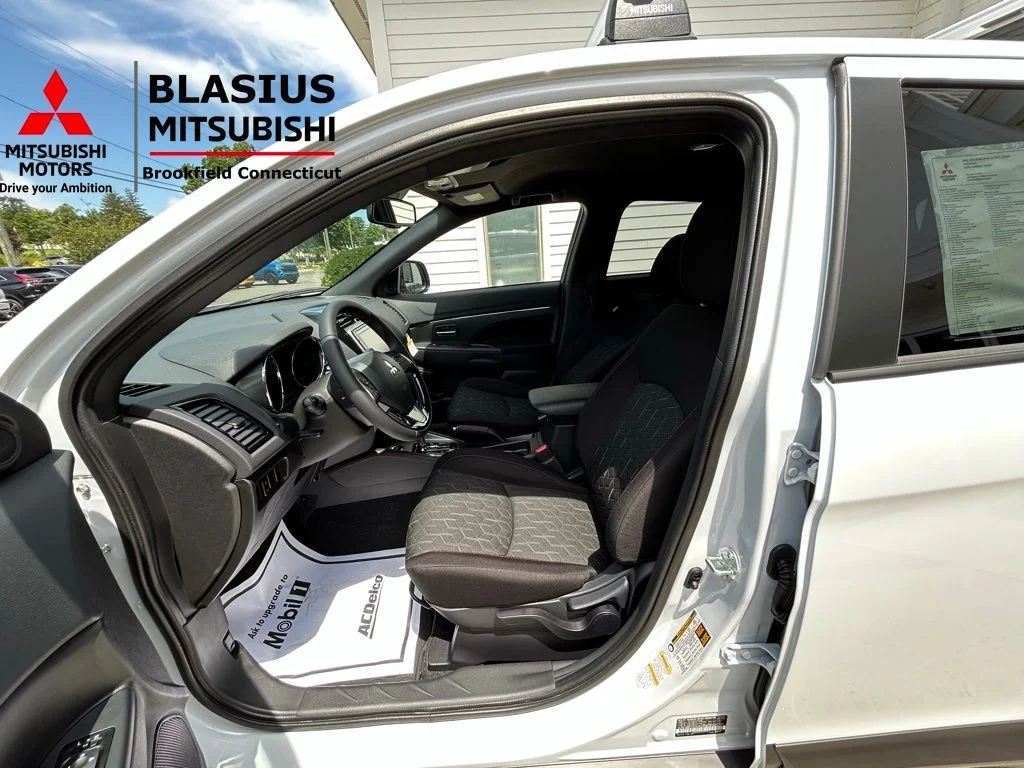 New 2025 White Mitsubishi 2.0 Trail Edition image 21
